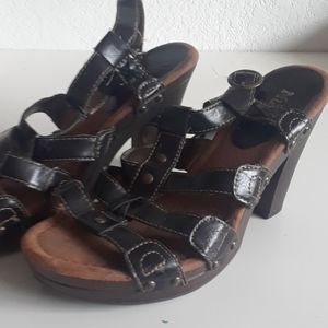 Mudd high heel sandles sz 8M